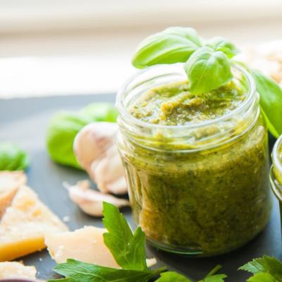 Pesto recipes: Pesto with basil.