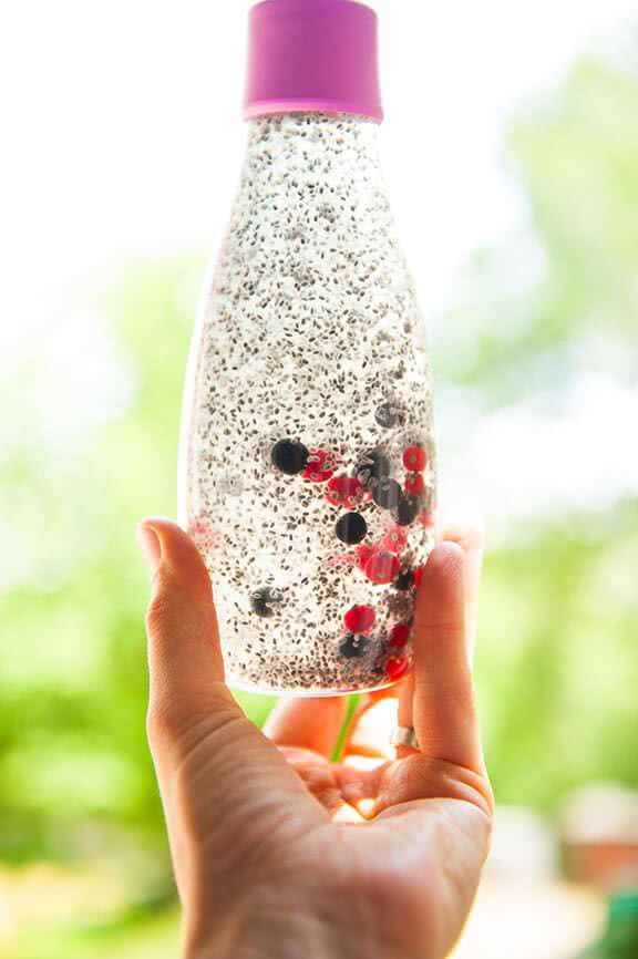 Chia seed recipe: Chia gel with coconut water and currants