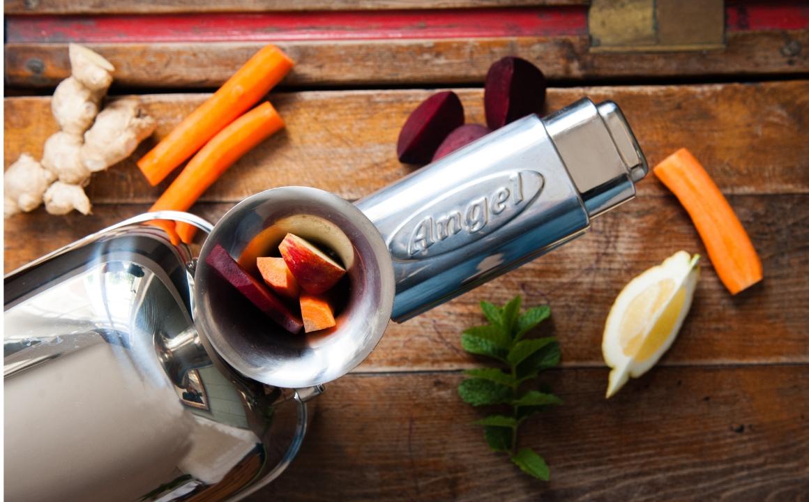 Preparing and cutting beetroot juice ingredients