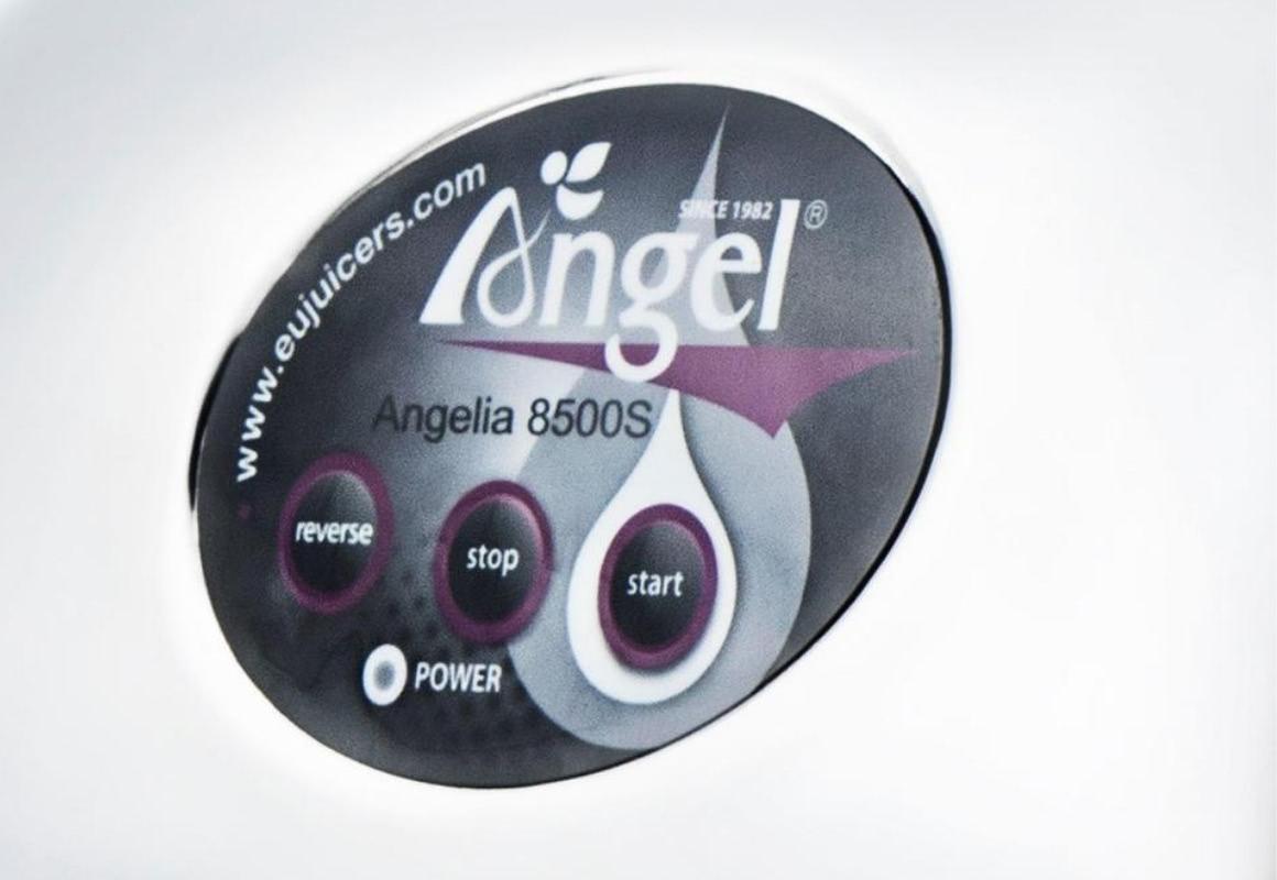 Control panel of the Angel Juicer 8500S