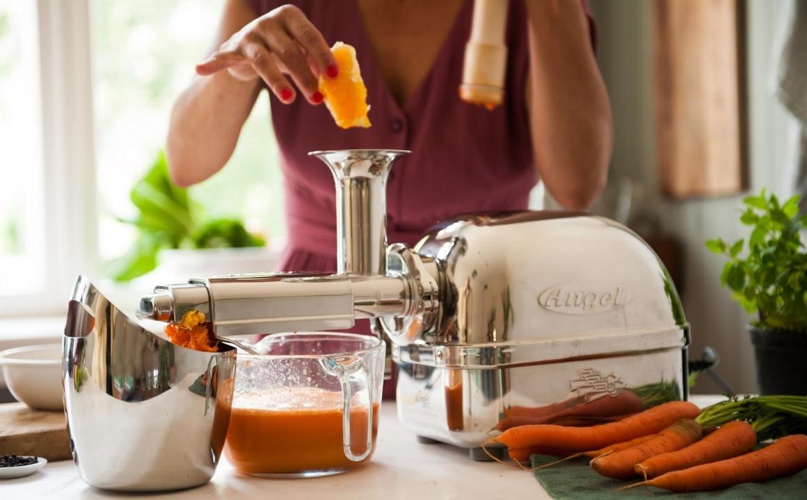 Angel Juicer 5500 7500 8500s is the best horizontal juicer