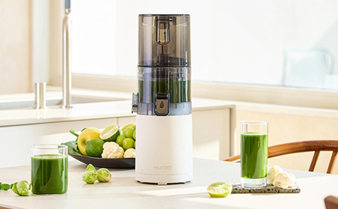 Producing green juices with the Hurom E30-ST