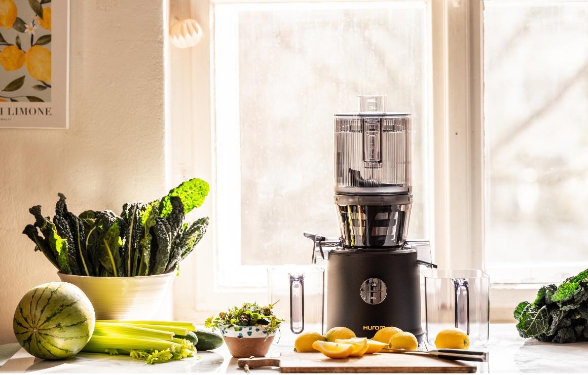 Hurom H80-ST slow juicer