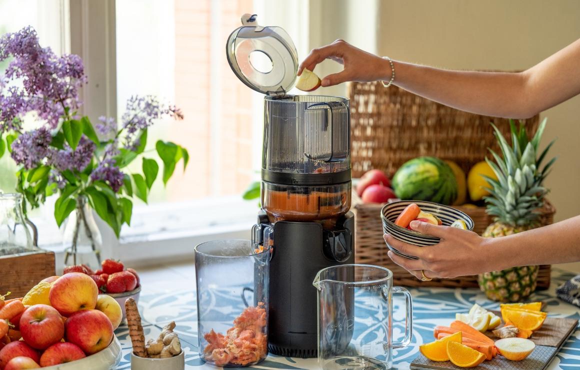 Add ingredients to the Viasus Flow M