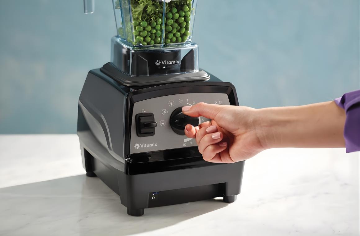 Making pea cream with the Vitamix E510