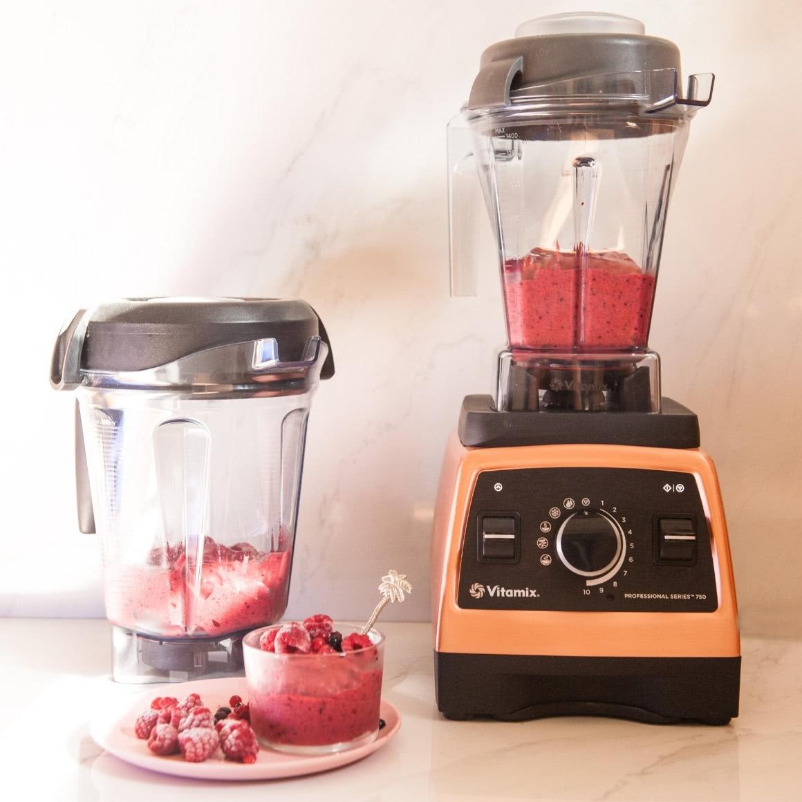 Nicecream Zubereitung mit dem Vitamix 1,4-Liter-Behälter